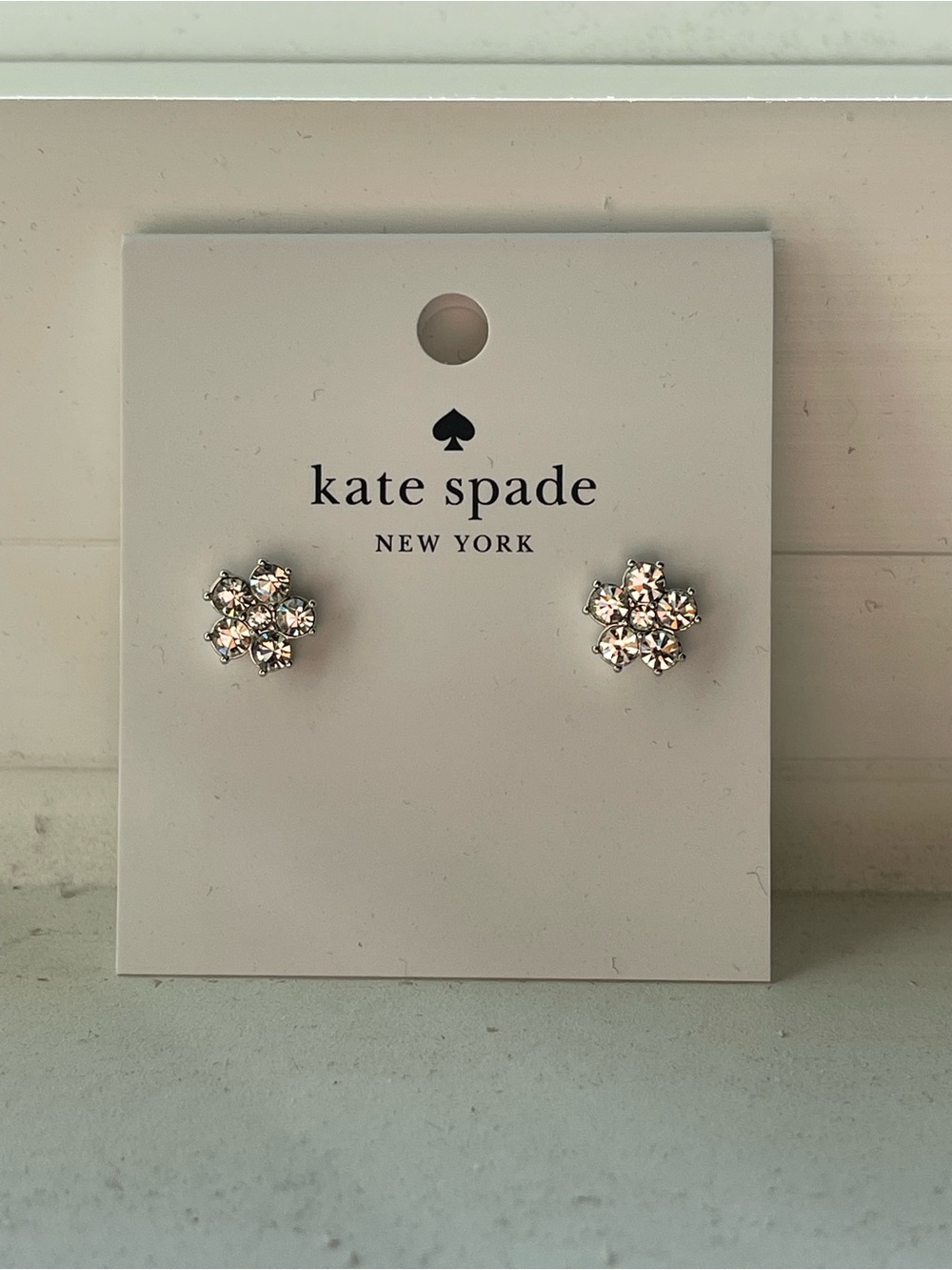 kate spade crystal flower stud earrings - clear/silver